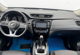 Подержанный автомобиль Nissan X-Trail 2019 года (9 фото)