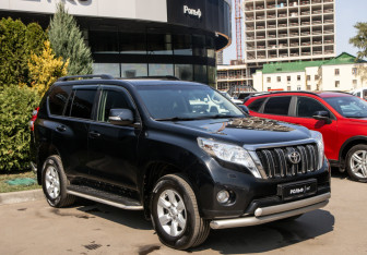 Подержанный автомобиль Toyota Land Cruiser Prado 2013 года (2 фото)
