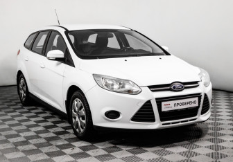 Подержанный автомобиль Ford Focus Wagon 2013 года (3 фото)