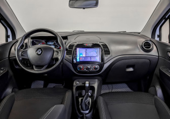 Подержанный автомобиль Renault Kaptur 2018 года (14 фото)