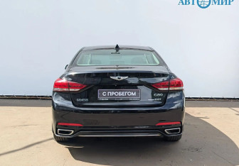 Подержанный автомобиль Genesis G80 2017 года (7 фото)