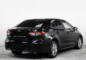 Подержанный автомобиль Toyota Corolla Sedan 2020 года (5 фото)