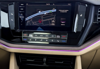 Подержанный автомобиль Volkswagen Touareg 2019 года (15 фото)