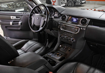 Подержанный автомобиль Land Rover Discovery 2014 года (11 фото)