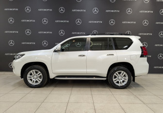 Подержанный автомобиль Toyota Land Cruiser Prado 2020 года (8 фото)