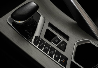 Подержанный автомобиль Belgee X50 2024 года (18 фото)