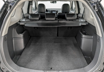 Подержанный автомобиль Mitsubishi Outlander 2014 года (10 фото)