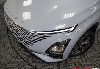 Подержанный автомобиль Omoda C5 2024 года (27 фото)