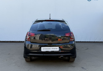 Подержанный автомобиль Citroen C3 Hatchback 2012 года (6 фото)