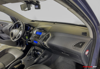 Подержанный автомобиль Hyundai ix35 2010 года (13 фото)