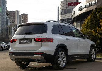 Подержанный автомобиль Mercedes-Benz GLB 2020 года (4 фото)