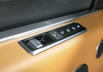 Подержанный автомобиль Land Rover Range Rover 2018 года (19 фото)