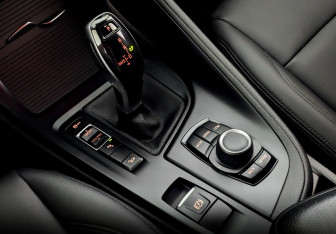 Подержанный автомобиль BMW X1 2018 года (30 фото)
