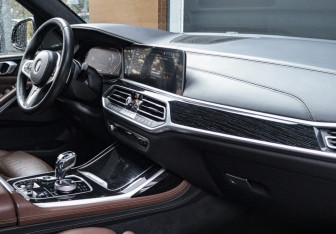 Подержанный автомобиль BMW X7 2019 года (11 фото)