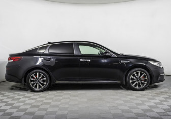 Подержанный автомобиль Kia Optima Sedan 2019 года (4 фото)