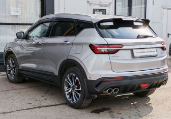 Подержанный автомобиль Geely Coolray 2022 года (7 фото)