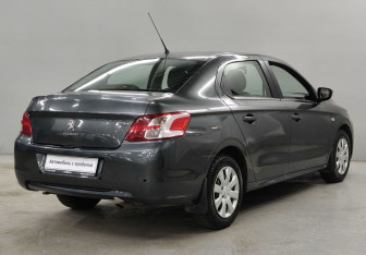 Подержанный автомобиль Peugeot 301 2014 года (5 фото)