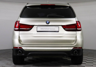 Подержанный автомобиль BMW X5 2016 года (4 фото)