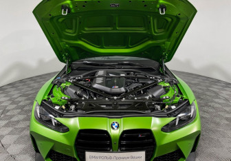 Подержанный автомобиль BMW M4 Convertible 2024 года (10 фото)