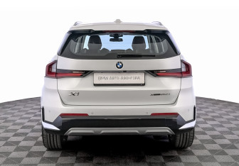 Новый BMW X1 2024 (6 фото)