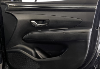 Подержанный автомобиль Hyundai Tucson 2021 года (25 фото)