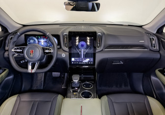 Новый Hongqi HS3 2025 (10 фото)