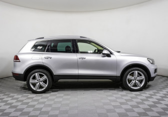 Подержанный автомобиль Volkswagen Touareg 2011 года (4 фото)
