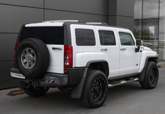 Подержанный автомобиль Hummer H3 Suv 2009 года (5 фото)