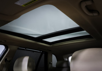 Подержанный автомобиль BMW X5 2009 года (18 фото)