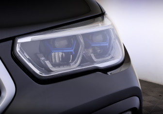 Подержанный автомобиль BMW X6 2020 года (17 фото)