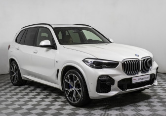 Подержанный автомобиль BMW X5 2019 года (4 фото)