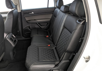 Подержанный автомобиль Volkswagen Teramont 2023 года (18 фото)