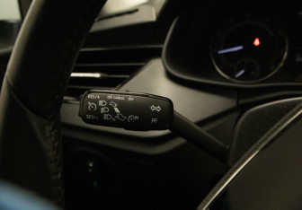 Подержанный автомобиль Skoda Rapid Liftback 2022 года (11 фото)