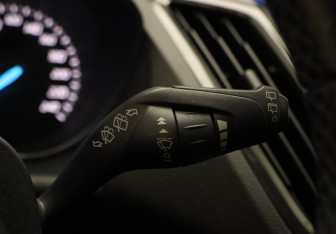 Подержанный автомобиль Ford Kuga 2013 года (13 фото)