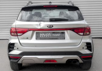 Подержанный автомобиль Kia Rio Hatchback 2021 года (6 фото)