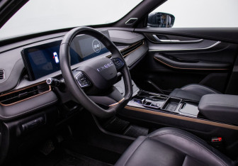 Подержанный автомобиль Exeed LX 2024 года (10 фото)