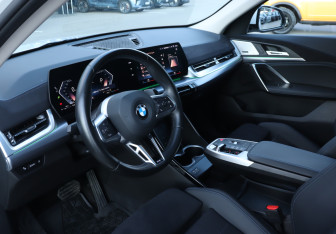Подержанный автомобиль BMW X2 2024 года (13 фото)
