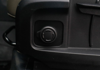 Подержанный автомобиль Land Rover Defender Suv 2022 года (17 фото)