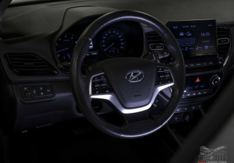 Подержанный автомобиль Hyundai Solaris Sedan 2021 года (10 фото)