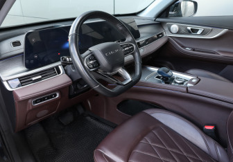 Подержанный автомобиль Chery Tiggo 8 Pro Plug-in Hybrid 2023 года (18 фото)