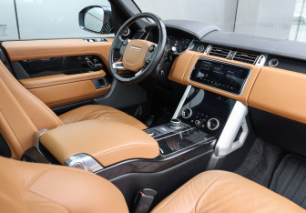 Подержанный автомобиль Land Rover Range Rover 2019 года (8 фото)