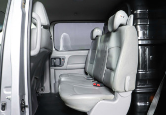 Подержанный автомобиль Hyundai Grand Starex 2018 года (9 фото)