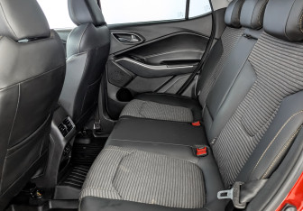 Подержанный автомобиль Москвич 3 2024 года (17 фото)