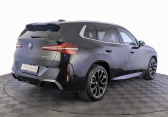 Подержанный автомобиль BMW X3 2025 года (5 фото)