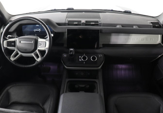 Подержанный автомобиль Land Rover Defender Suv 2022 года (10 фото)