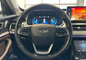 Подержанный автомобиль Chery Tiggo 8 Pro 2021 года (14 фото)
