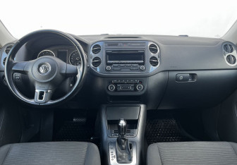 Подержанный автомобиль Volkswagen Tiguan 2013 года (12 фото)