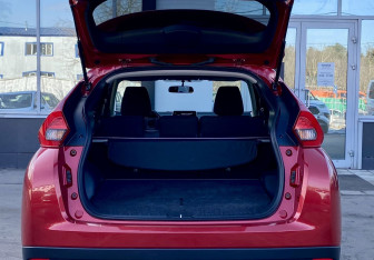 Подержанный автомобиль Mitsubishi Eclipse Cross 2018 года (10 фото)