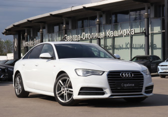 Подержанный автомобиль Audi A6 Sedan 2015 года (27 фото)