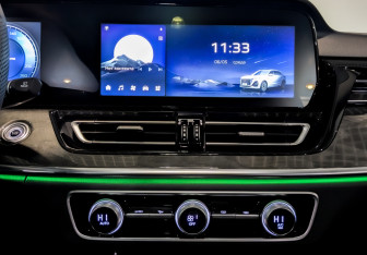 Новый Hongqi HS5 2024 (11 фото)